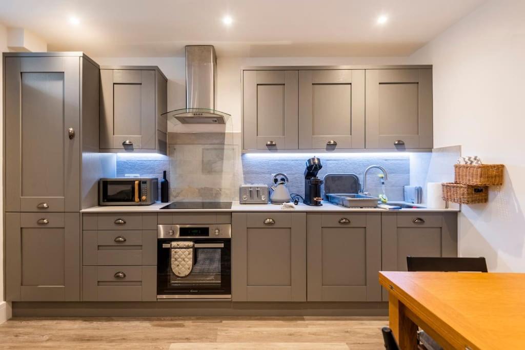 Comfortable Flat Close To The Beach Brighton Ngoại thất bức ảnh