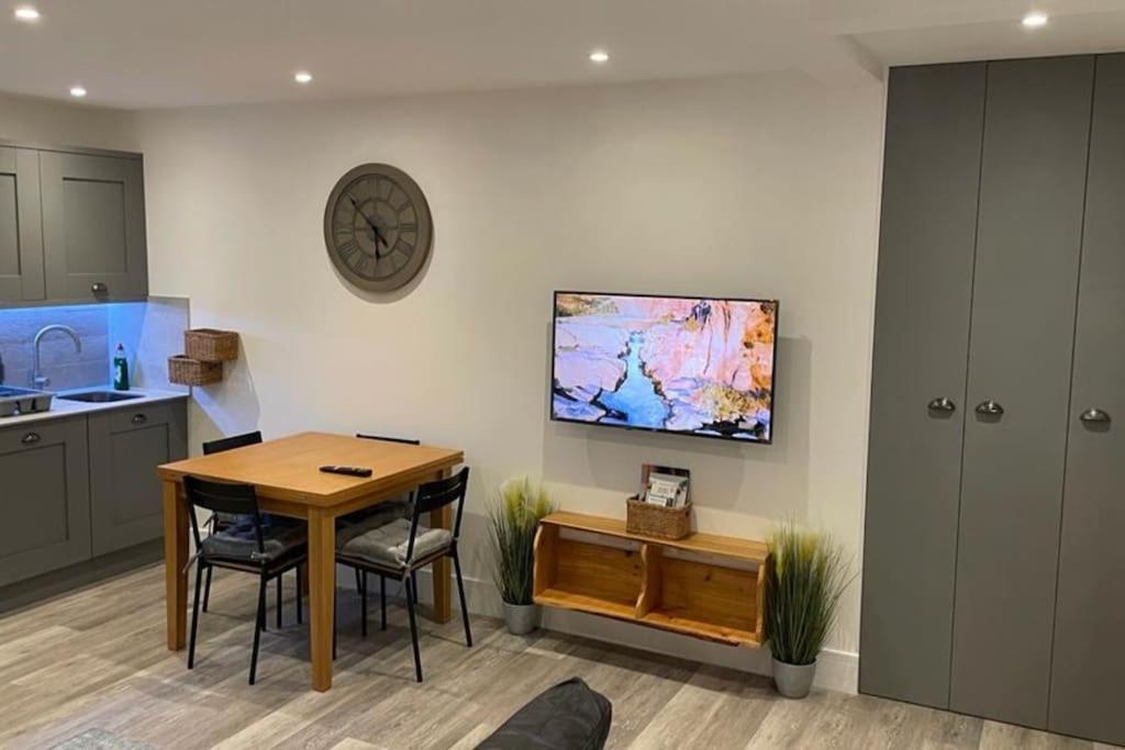 Comfortable Flat Close To The Beach Brighton Ngoại thất bức ảnh